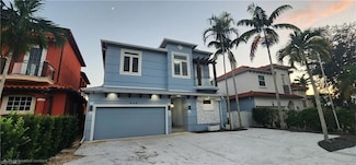 646 111th Ave N, Naples, FL 34108