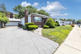 35 Freeman Ave, West Roxbury, MA 02132