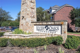 305 Holleman Dr E Unit 402, College Station, TX 77840