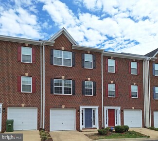 205 Dundee Place, Fredericksburg, VA 22405