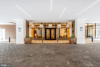 925 N Fairfax St Unit 610, Alexandria, VA 22314