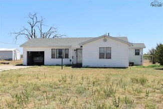 353 Wolf Rd, Windthorst, TX 76389