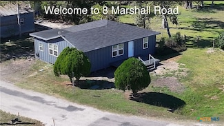 8 Marshall Rd, Port Lavaca, TX 77979