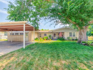 2262 Straight St, Harrah, OK 73045