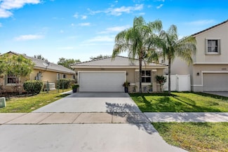 5900 E Grand Duke Cir, Tamarac, FL 33321