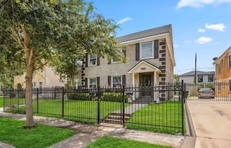 2714 Palm St Unit 1, Houston, TX 77004