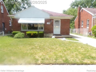 12915 W Parkway St, Detroit, MI 48223