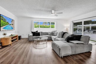 2624 NE 29th Ct, Fort Lauderdale, FL 33306