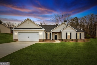 69 Advent Dr, Winder, GA 30680