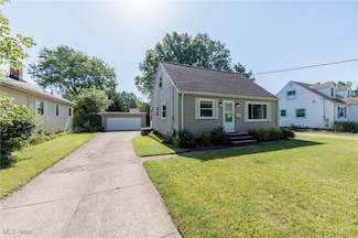 5551 Decker Rd, North Olmsted, OH 44070