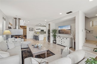 610 Marigold Ave, Corona Del Mar, CA 92625