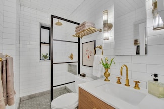 222 E 35th St Unit 1E, New York, NY 10016
