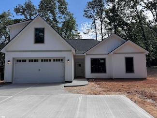 629 Mountain View Rd, Williamston, SC 29697