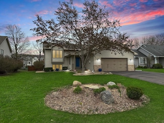 15926 Gallant Ct, Saint Paul, MN 55124
