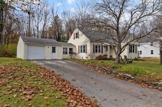 30 Pageant St, Bennington, VT 05201