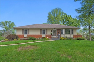 816 NE Swann Rd, Lees Summit, MO 64086