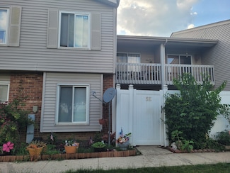 5 Fernwood Dr, Bolingbrook, IL 60440