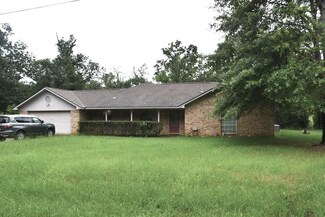 400 Anderson County Rd, Palestine, TX 75801