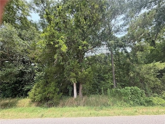 2310 England Dr, Alexandria, LA 71303