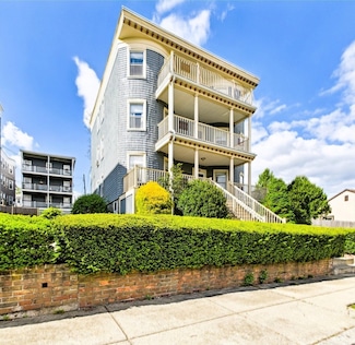 37 Westmoreland St, Dorchester Center, MA 02124