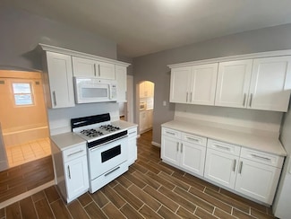 11 Houghton St Unit 3, Somerville, MA 02143