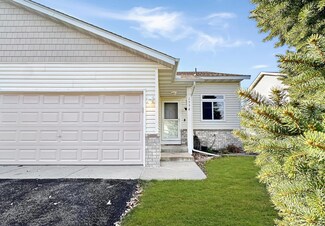 1556 Chartreux Ave, Shakopee, MN 55379