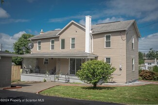 24 Drake St, Pittston, PA 18640
