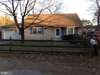 9 Lobelia Ave, Browns Mills, NJ 08015