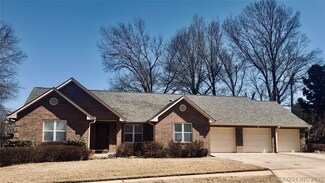 201 Gist Dr, Pryor, OK 74361