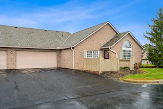 8482 Taylor Chase Dr, Reynoldsburg, OH 43068