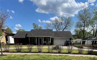 403 W Central Ave, Bentonville, AR 72712