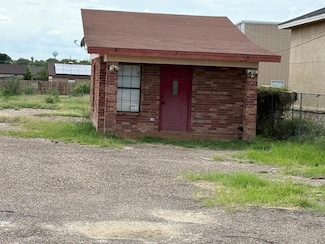 1569 S Veterans Blvd, Eagle Pass, TX 78852