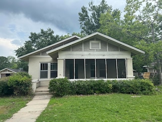 1104 E Broad St, West Point, MS 39773