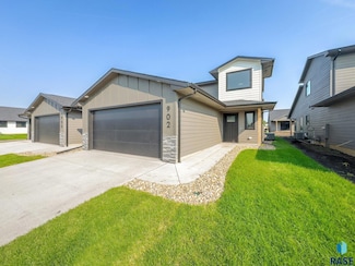 912 E Wayne Place, Tea, SD 57064
