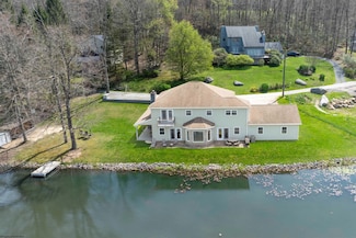 208 Paradise Cir, Morgantown, WV 26508