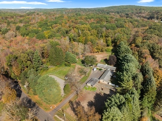 92 Minortown Rd, Woodbury, CT 06798