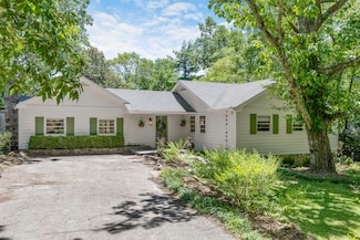 1211 Cinderella Rd, Lookout Mountain, GA 30750