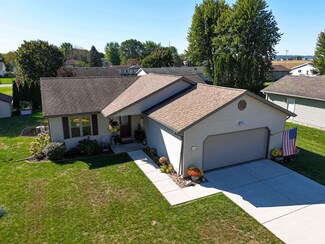 1545 Fairview Dr, Prairie Du Sac, WI 53578