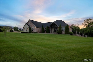 165 Kingsborough Ct, Jackson, MO 63755