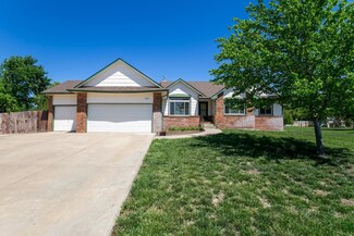 524 Valley Park Dr, Valley Center, KS 67147