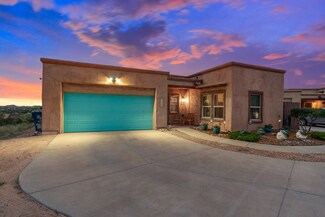 4772 Vista Del Sol, Santa Fe, NM 87507