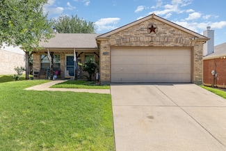 8900 Tumbleweed Dr, Crossroads, TX 76227