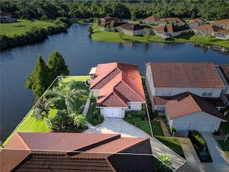 2220 Garden Lake Dr, Winter Haven, FL 33884