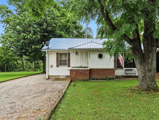 403 Barton St, Alton, MO 65606