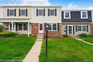 1141 Marquette Ct, Rochester Hills, MI 48307