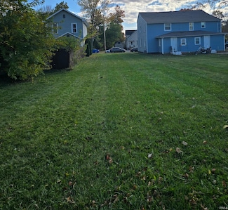 350 W 9th St, Auburn, IN 46706