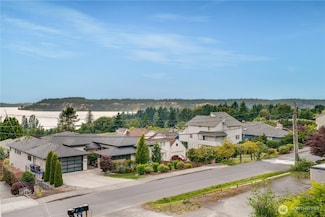 1425 S Sunset Dr, Tacoma, WA 98465