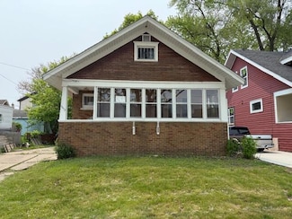 1613 69th St, Kenosha, WI 53143