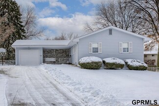 14409 Holmes Cir, Omaha, NE 68137