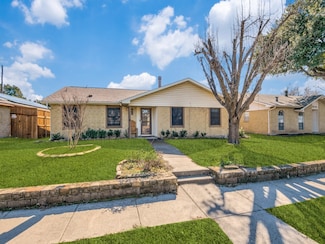 3116 Falkland Rd, Carrollton, TX 75007